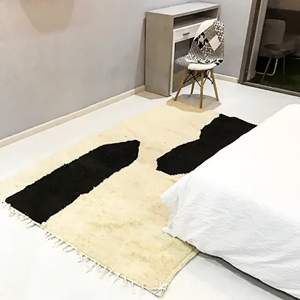 photo-client-bedroom-beni-ouarain-berber-rug